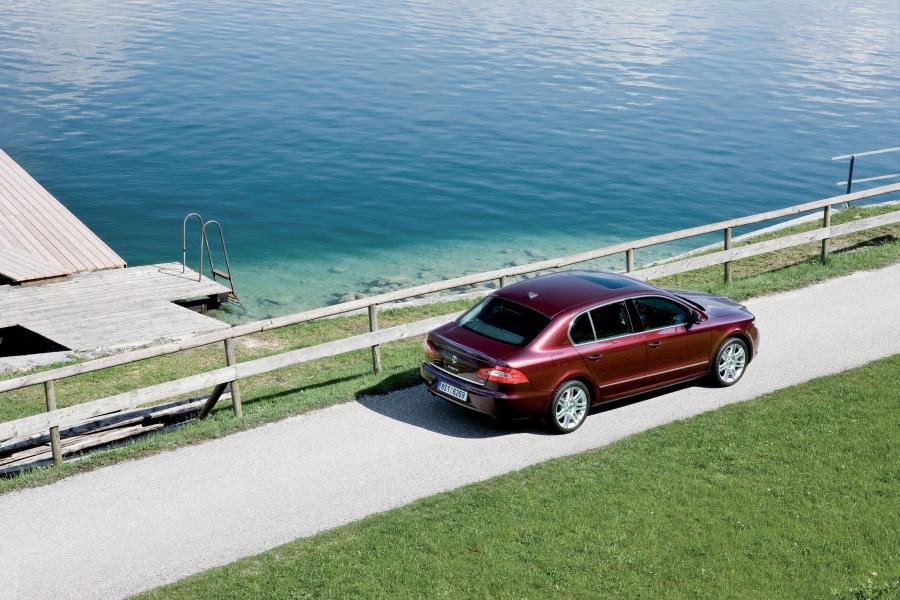  Skoda Superb 2008 года  (фото 95 из 131)